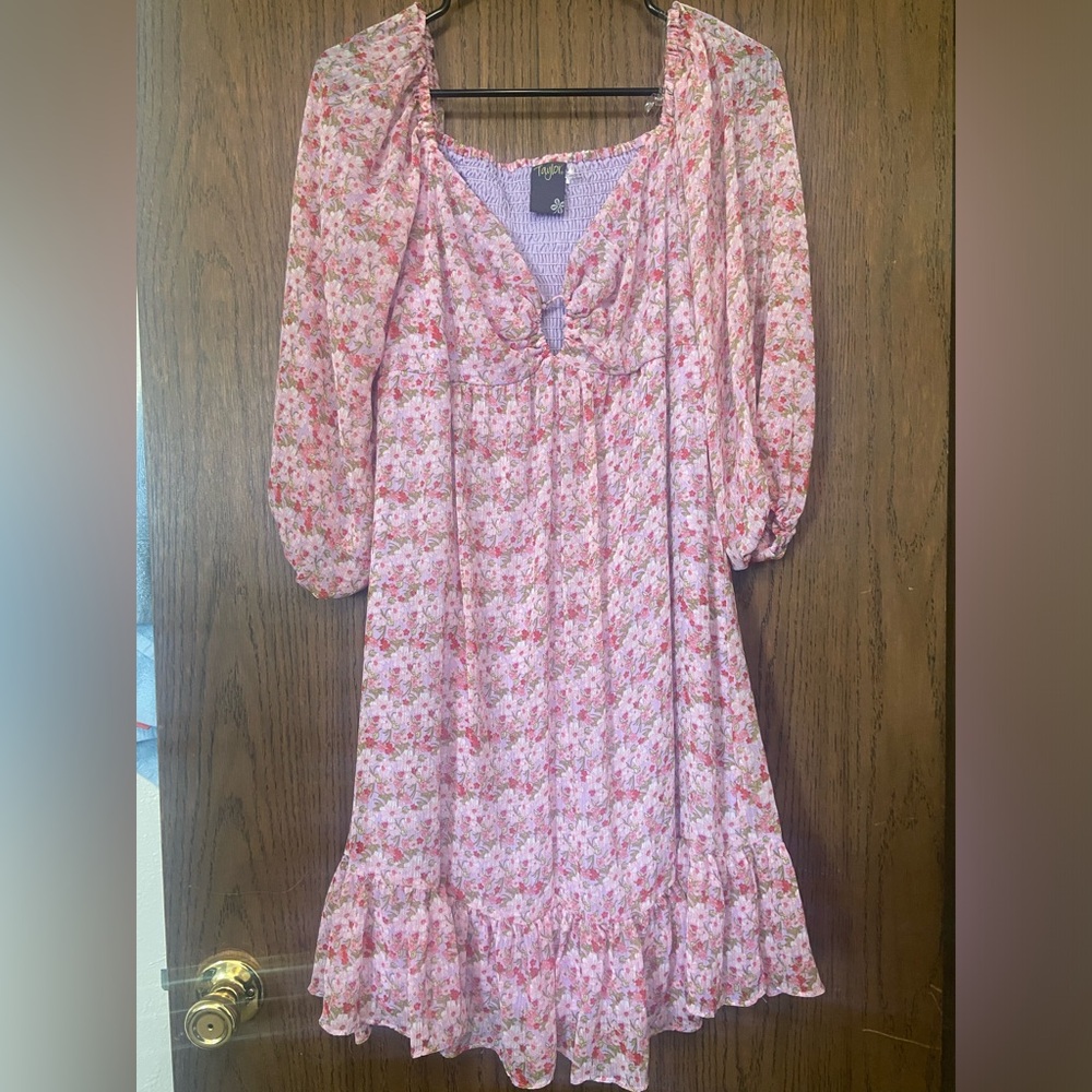 Women’s maxi dress. Size large in women’s .
